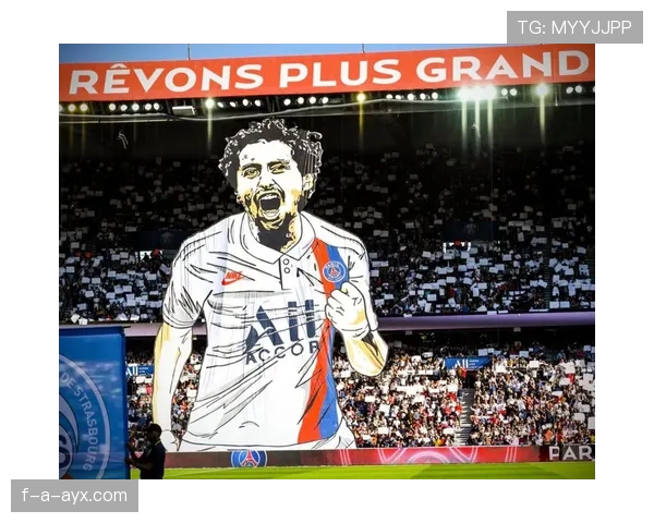 马尔基尼奥斯:防线指挥与位置感解析 马尔基尼奥斯:防线指挥与位置感解析