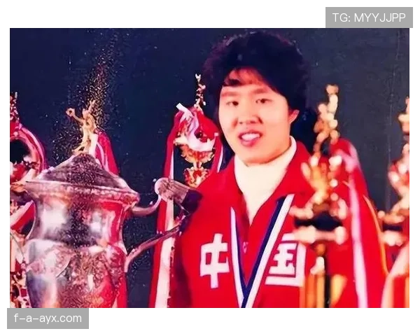 郎平在厨房切菜都像在布置战术，这习惯是刻进DNA了吧？